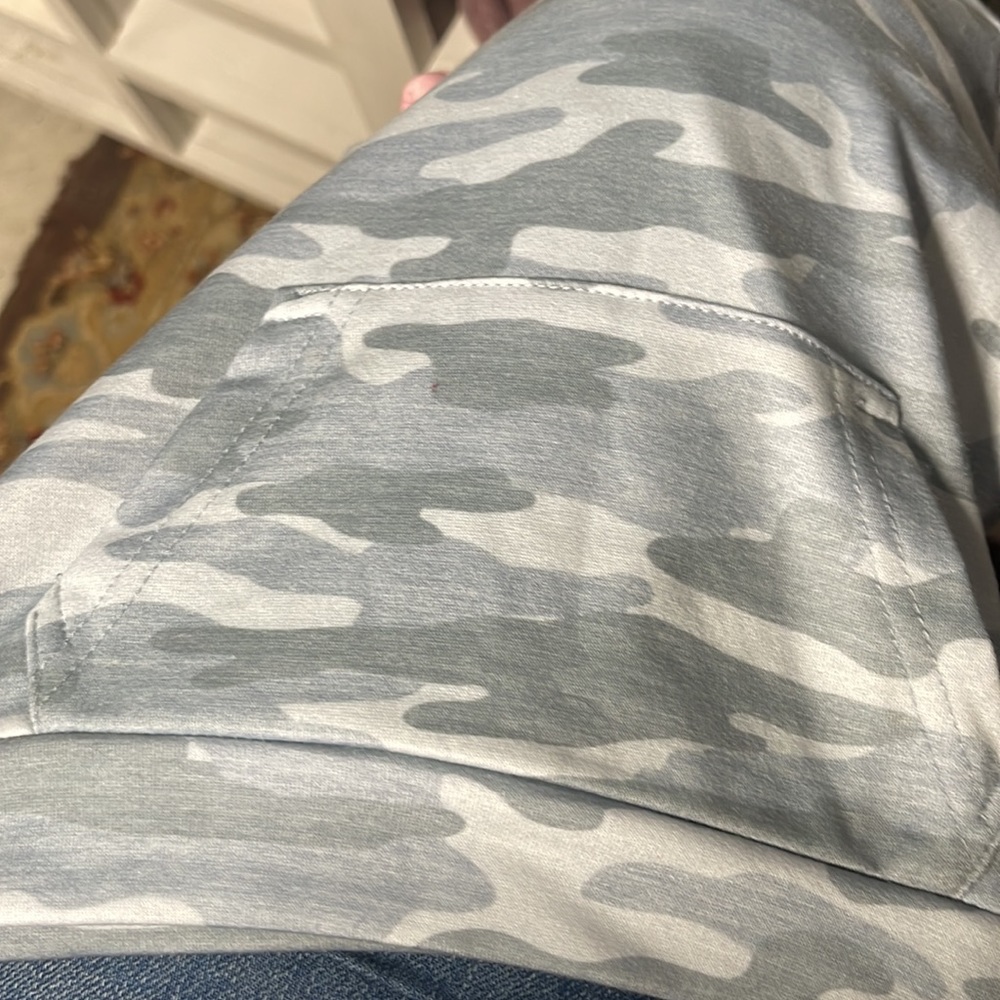 Pink camo pullovers - Picture 5 of 5
